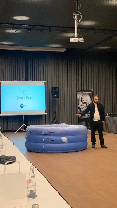 Op. Dr. Yusuf Olgaç Suda Doğum Eğitimi verdi.