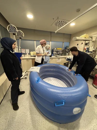 Medipol Çamlıca Hastanesi’nde Suda Doğum Havuzu Kullanıcı Eğitimi gerçekleşti.